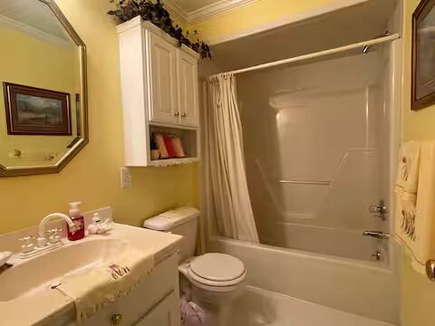 Full bathroom